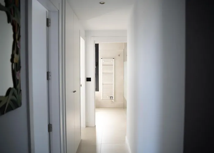 De 3 Dormitorios, Piscina Y Parking