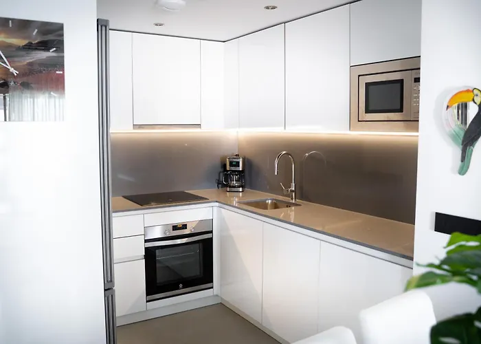 De 3 Dormitorios, Piscina Y Parking Appartement