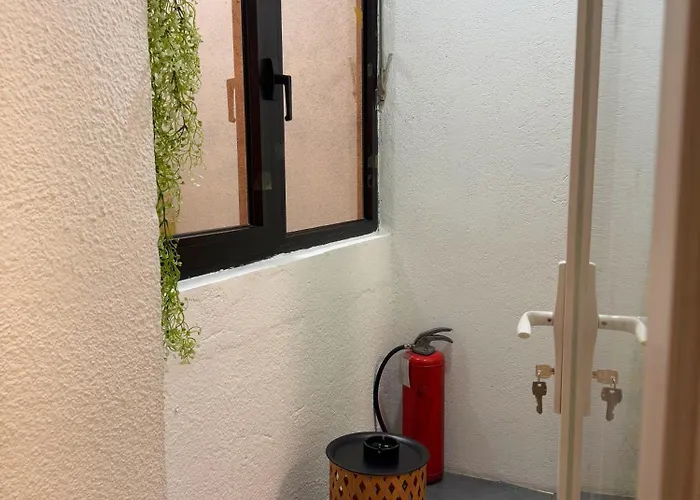 De 3 Dormitorios, Piscina Y Parking *