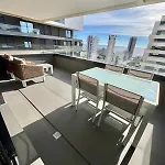De 3 Dormitorios, Piscina Y Parking *