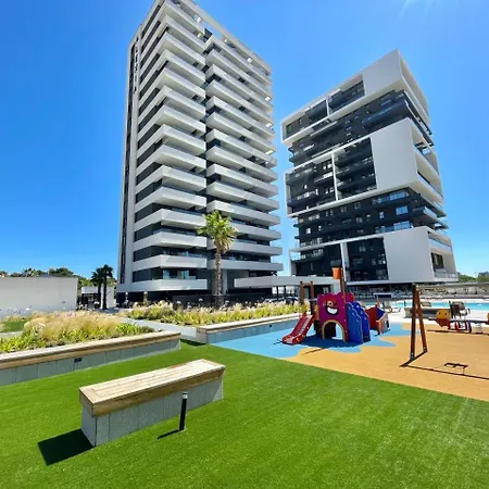 شقة De 3 Dormitorios, Piscina Y Parking *