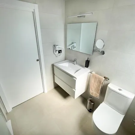 De 3 Dormitorios, Piscina Y Parking كاليبي