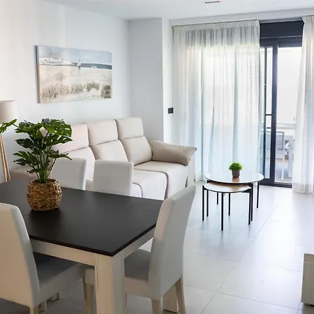 De 3 Dormitorios, Piscina Y Parking كاليبي