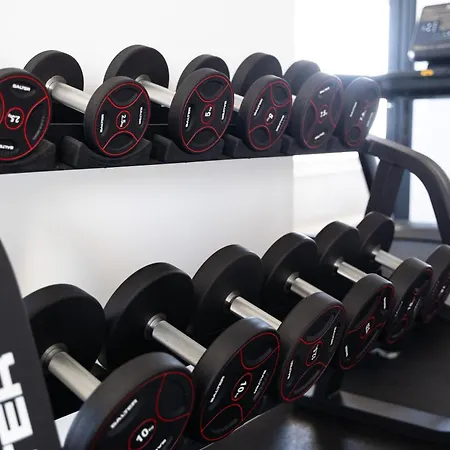 De 3 Dormitorios, Piscina Y Parking شقة *