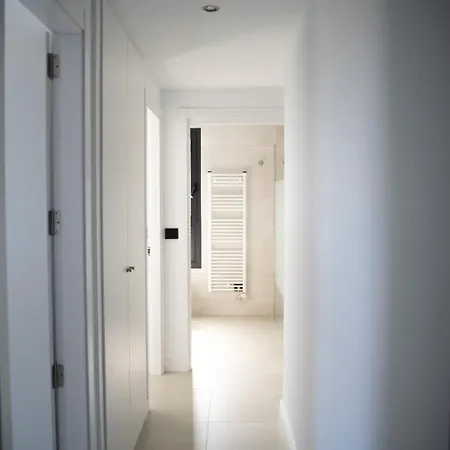 De 3 Dormitorios, Piscina Y Parking Кальпе